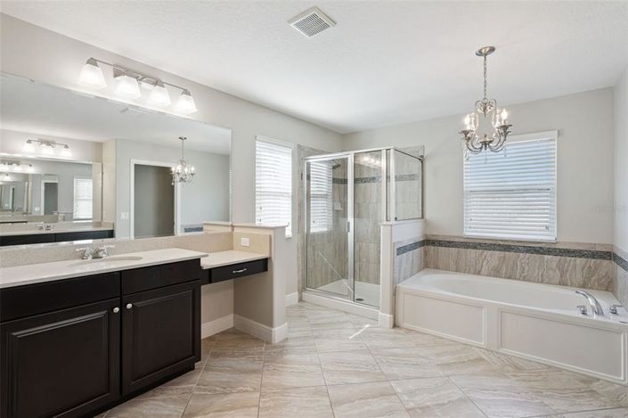 Image No.7-6 Bed House for sale