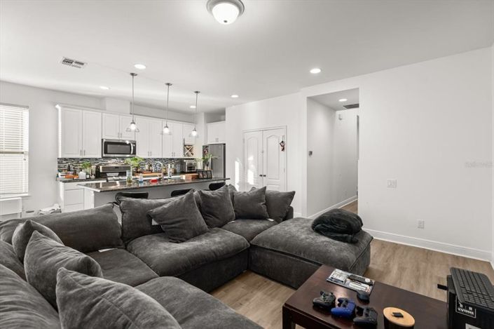 Image No.11-4 Bed House for sale