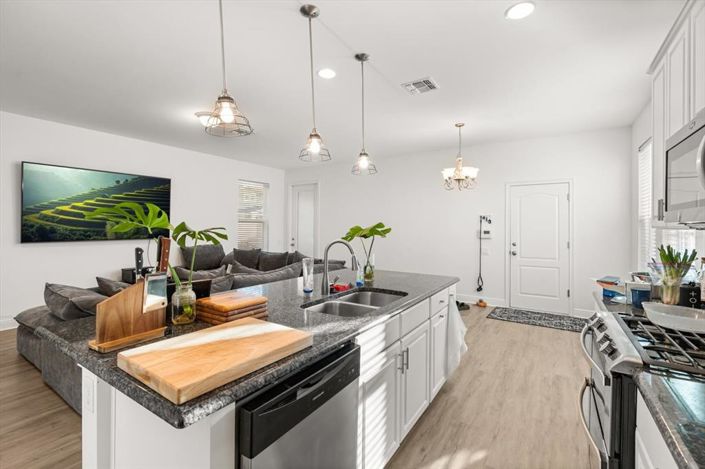 Image No.12-4 Bed House for sale