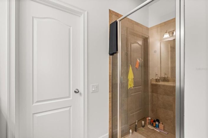 Image No.16-4 Bed House for sale