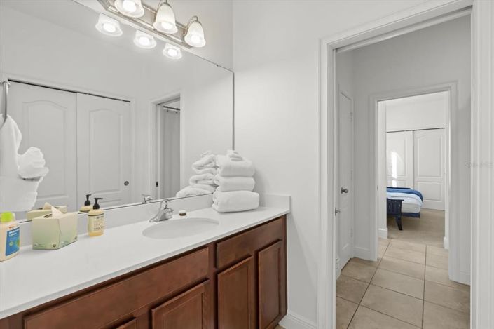 Image No.19-4 Bed House for sale