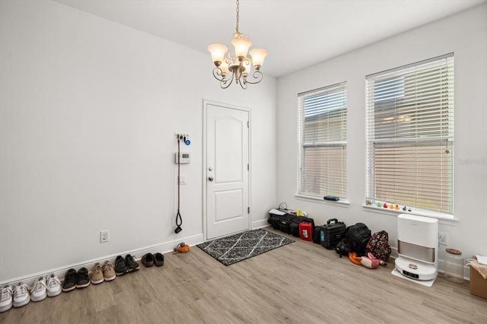 Image No.27-4 Bed House for sale