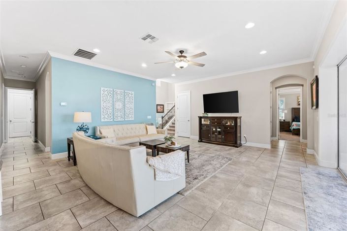 Image No.12-7 Bed House for sale