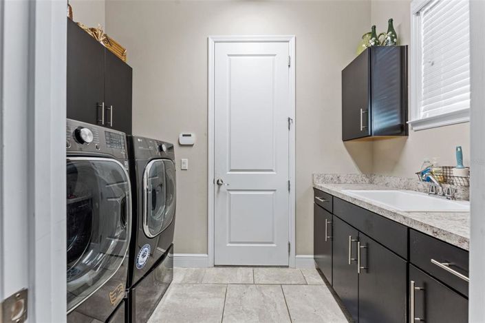 Image No.28-7 Bed House for sale