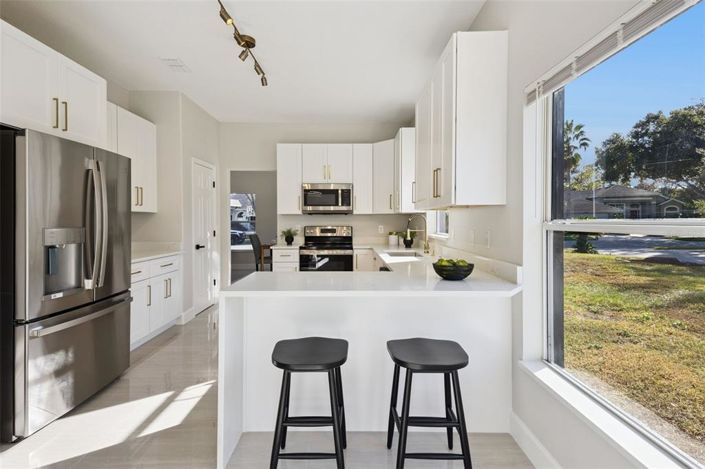 Image No.11-4 Bed House for sale