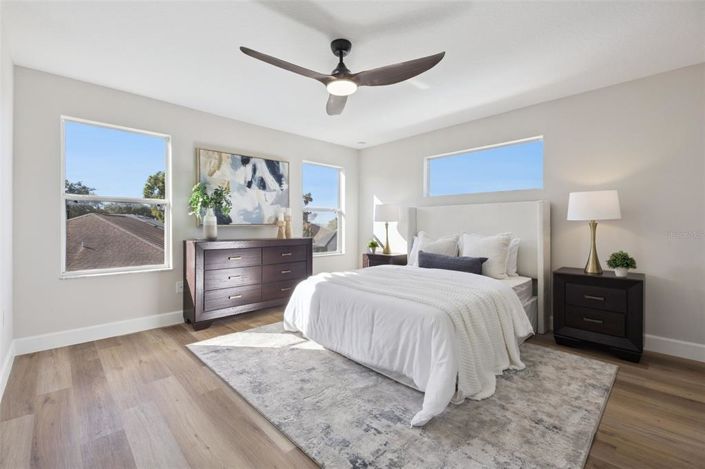 Image No.18-4 Bed House for sale