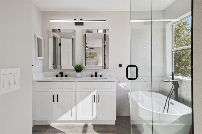 Image No.19-4 Bed House for sale