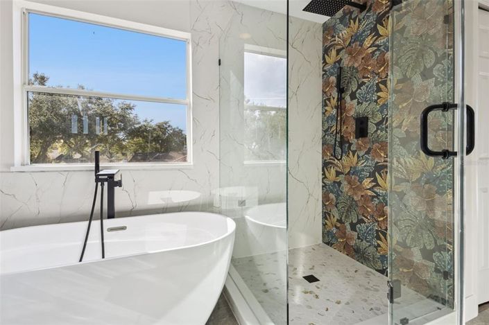 Image No.20-4 Bed House for sale