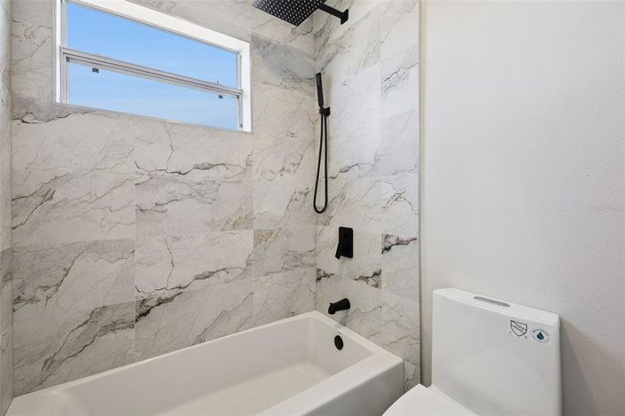 Image No.22-4 Bed House for sale