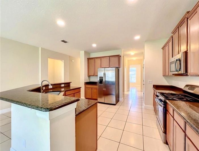 Image No.7-Maison de 4 chambres à vendre à Saint John