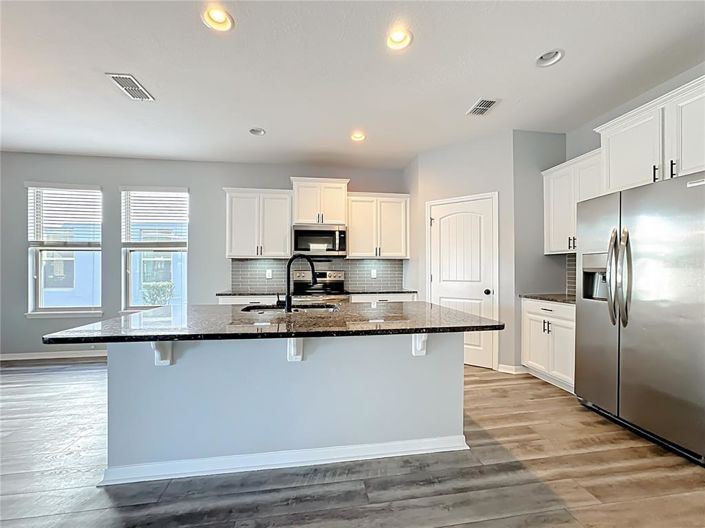 Image No.21-3 Bed House for sale