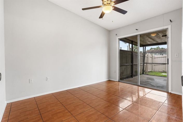 Image No.10-Maison de ville de 3 chambres à vendre à Saint John