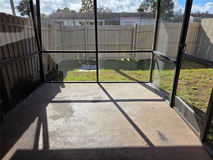 Image No.15-3 Bed Townhouse for sale