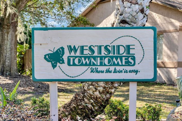 Image No.19-3 Bed Townhouse for sale