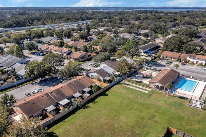 Image No.22-3 Bed Townhouse for sale