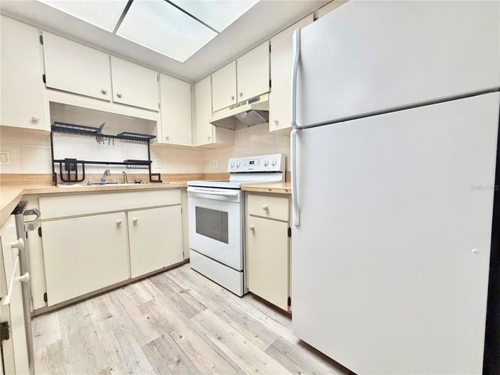 Image No.8-2 Bed Apartment for sale