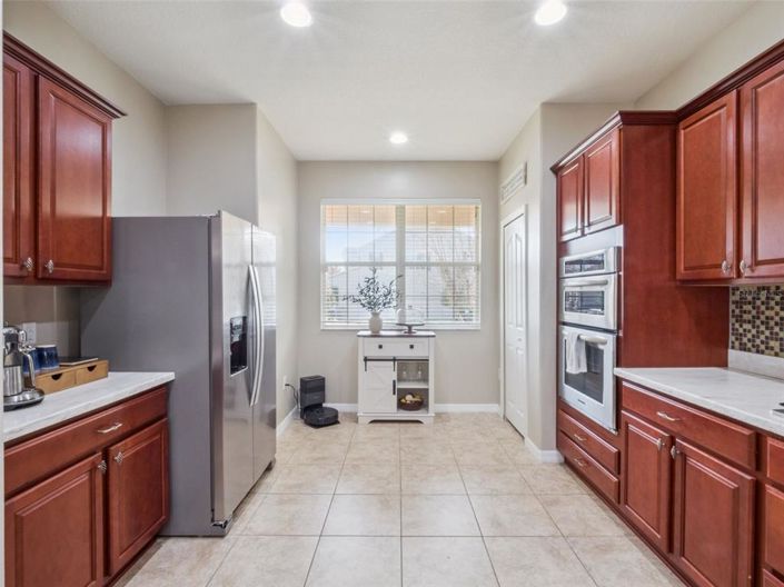 Image No.10-4 Bed House for sale