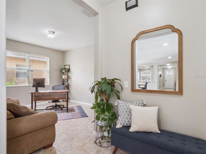 Image No.19-4 Bed House for sale