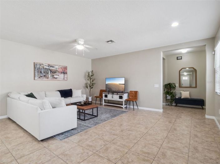 Image No.7-4 Bed House for sale