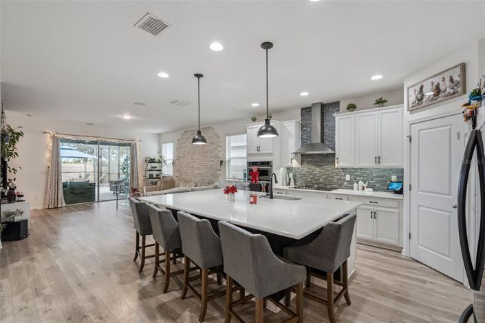 Image No.14-4 Bed House for sale