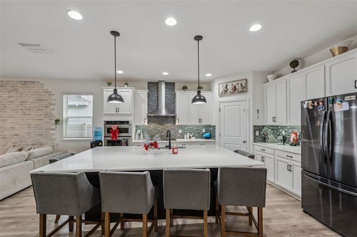 Image No.16-4 Bed House for sale