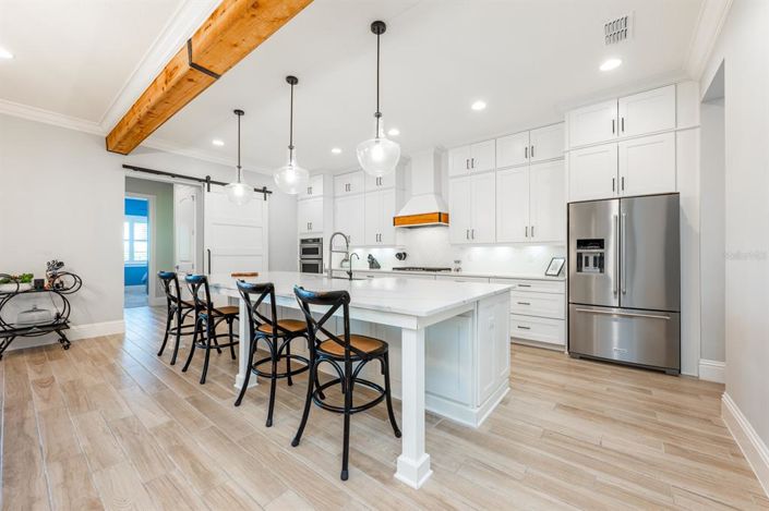 Image No.11-5 Bed House for sale