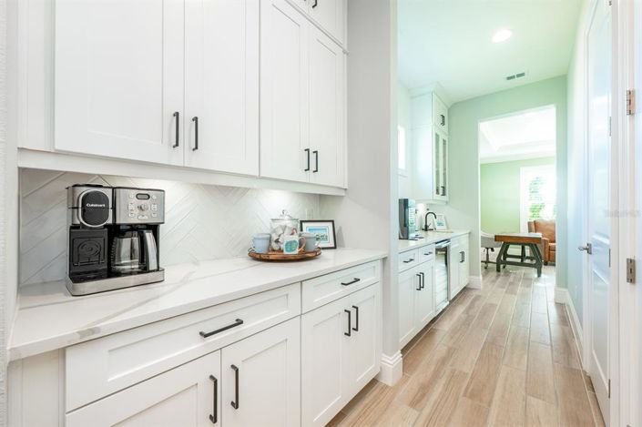 Image No.17-5 Bed House for sale