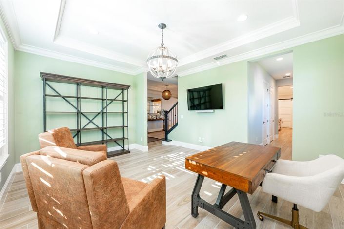 Image No.18-5 Bed House for sale