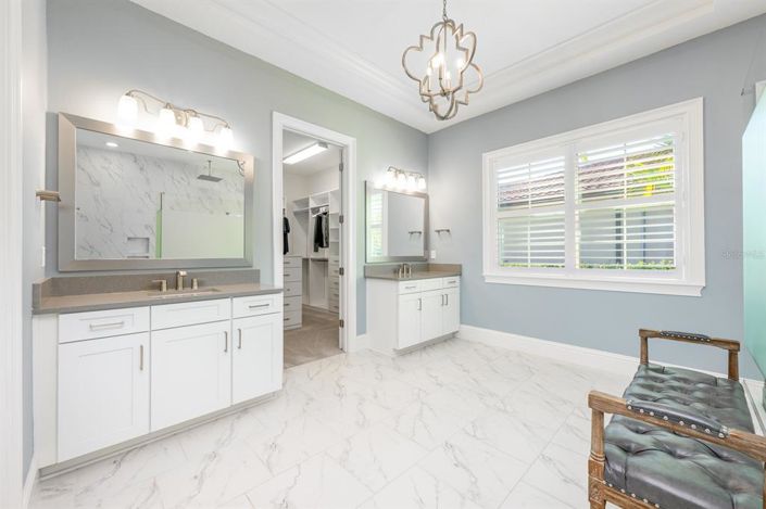 Image No.22-5 Bed House for sale