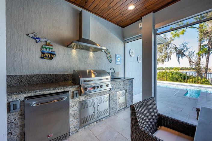 Image No.40-5 Bed House for sale