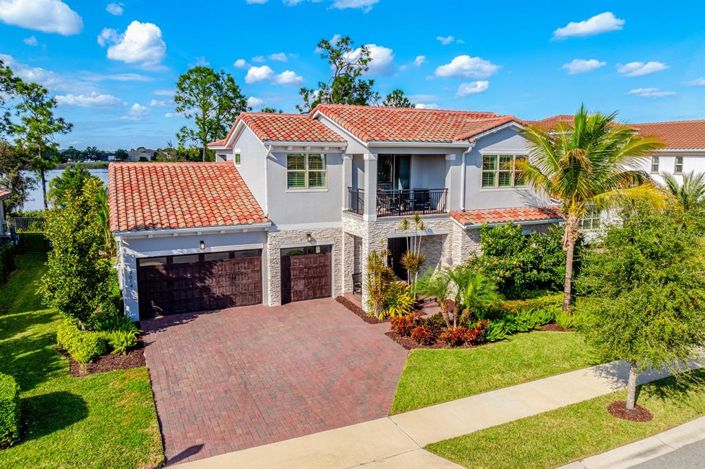 Image No.55-5 Bed House for sale