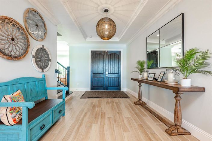 Image No.6-5 Bed House for sale