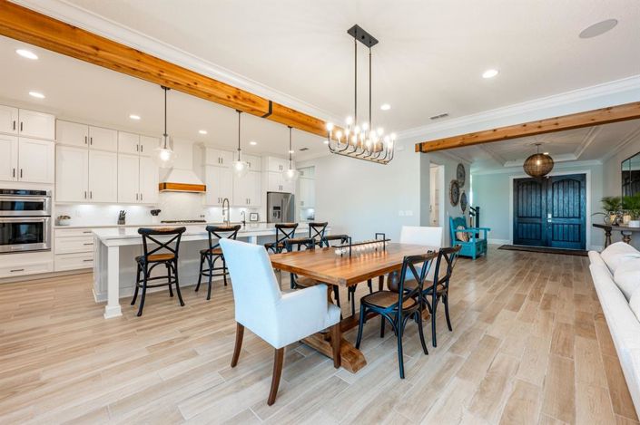 Image No.7-5 Bed House for sale