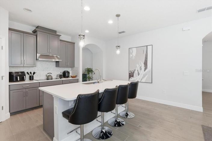 Image No.14-4 Bed House for sale