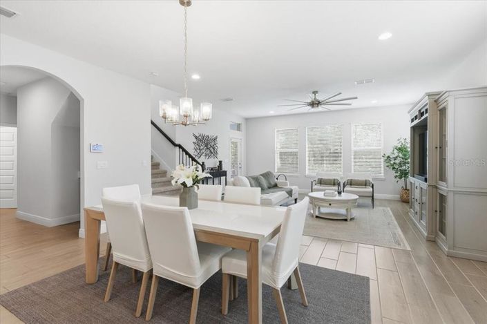 Image No.17-4 Bed House for sale