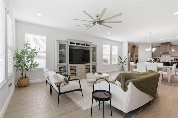 Image No.20-4 Bed House for sale