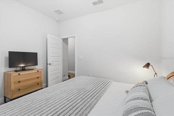 Image No.25-4 Bed House for sale