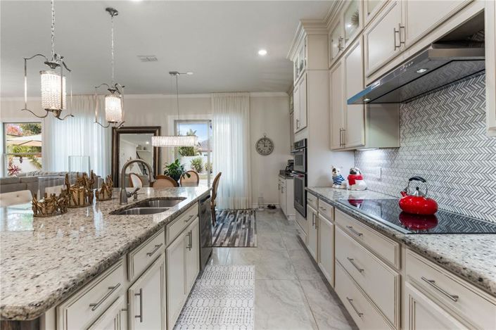 Image No.23-7 Bed House for sale