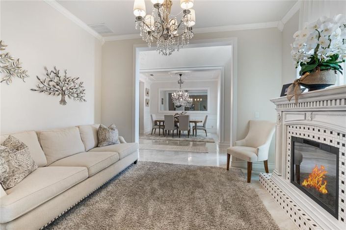 Image No.6-7 Bed House for sale