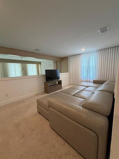 Image No.18-5 Bed House for sale