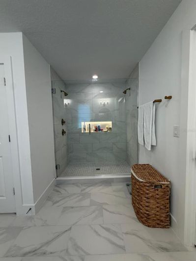 Image No.21-5 Bed House for sale