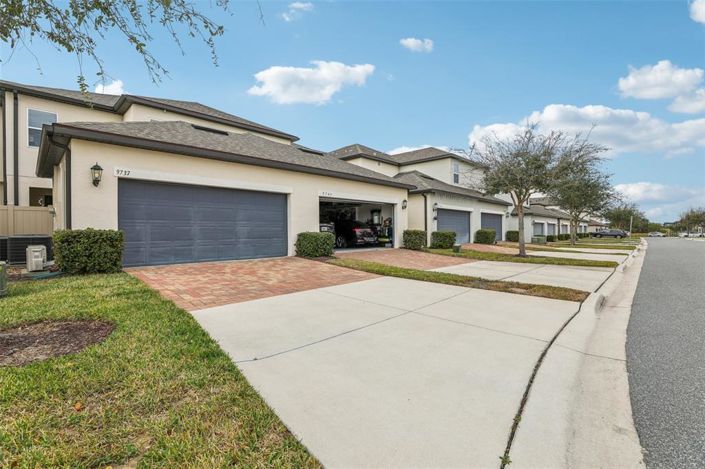 Image No.24-3 Bed Townhouse for sale