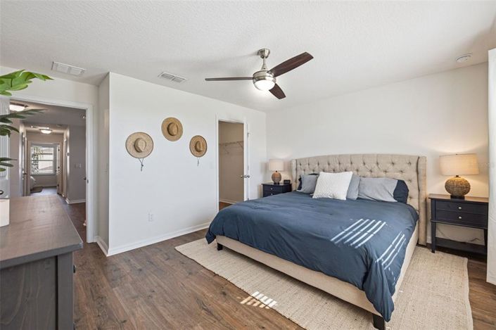 Image No.20-3 Bed Townhouse for sale