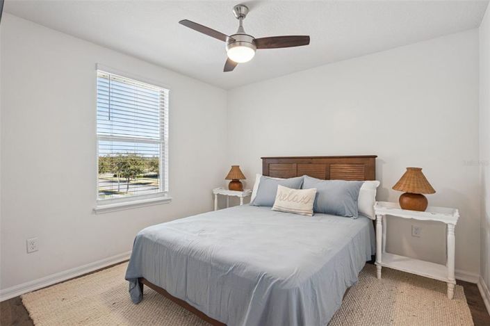 Image No.25-3 Bed Townhouse for sale