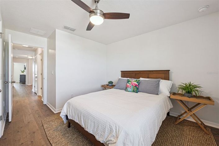 Image No.29-3 Bed Townhouse for sale