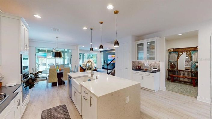 Image No.12-5 Bed House for sale