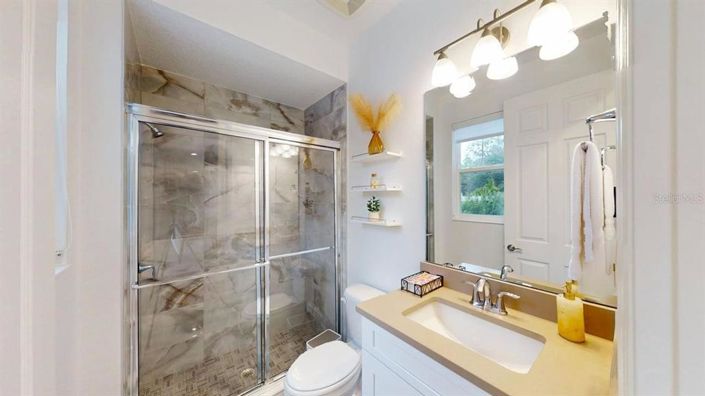 Image No.20-5 Bed House for sale