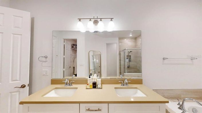 Image No.26-5 Bed House for sale