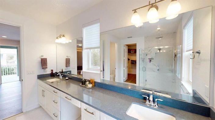 Image No.36-5 Bed House for sale