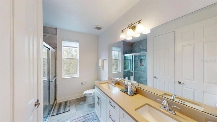 Image No.41-5 Bed House for sale